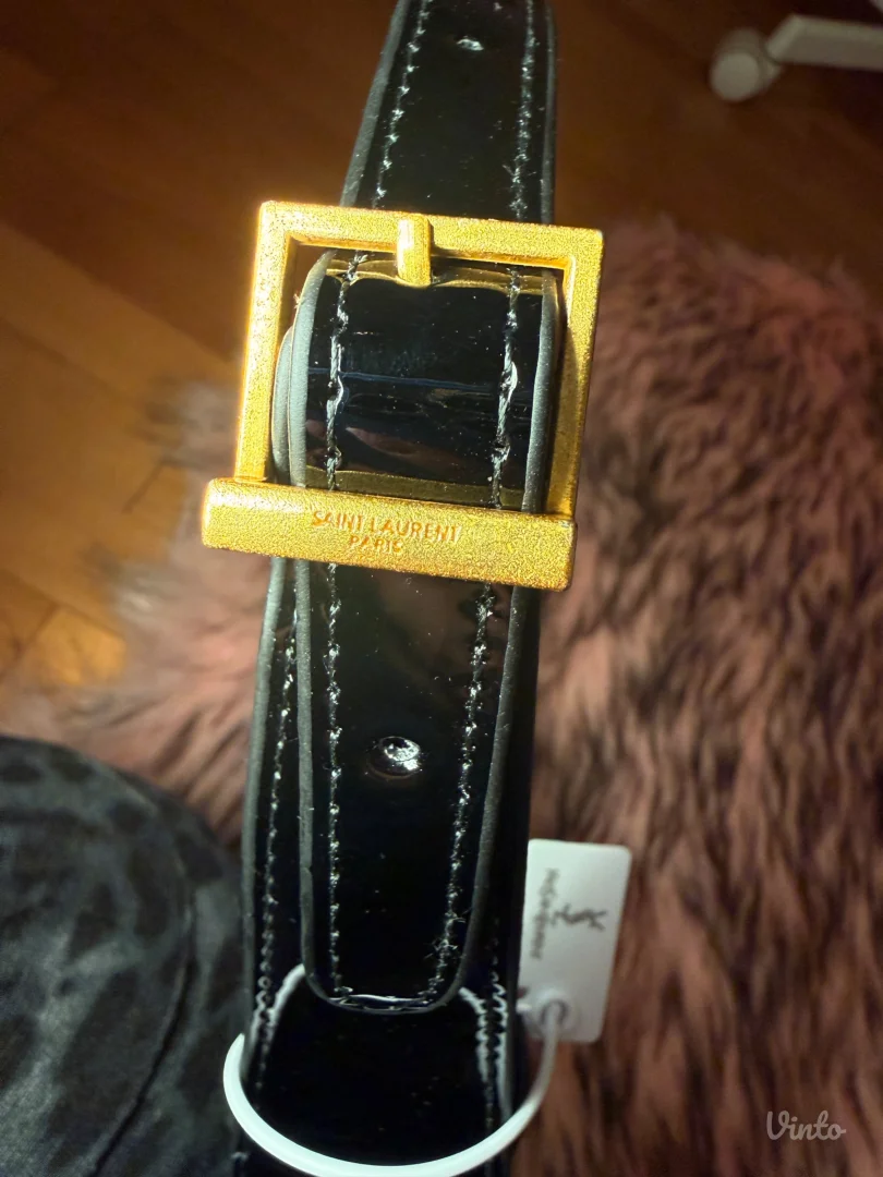 Saint Laurent le 5 à 7 torbica