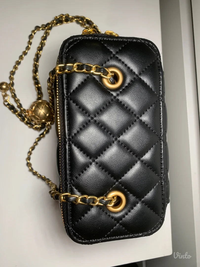 Chanel Vanity torbica