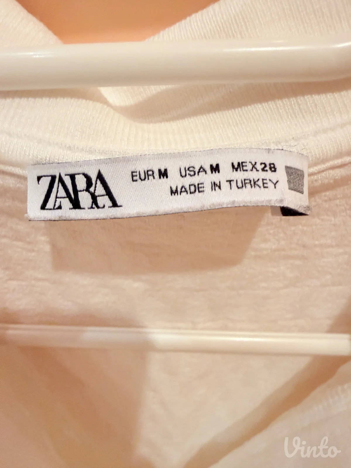 Zara majica sa kragnom (nenosena)