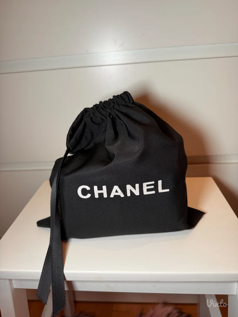 Chanel vanity torbica