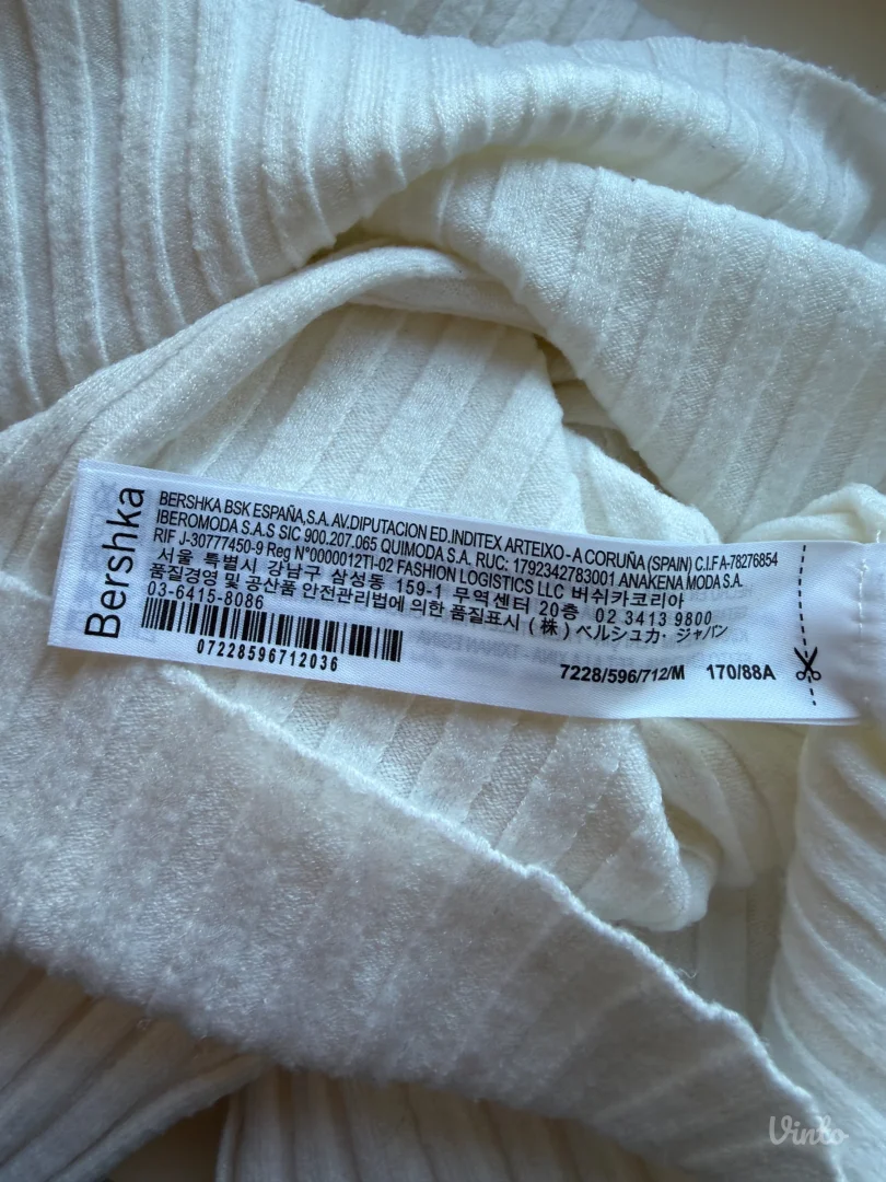 Bershka dzemper rolka