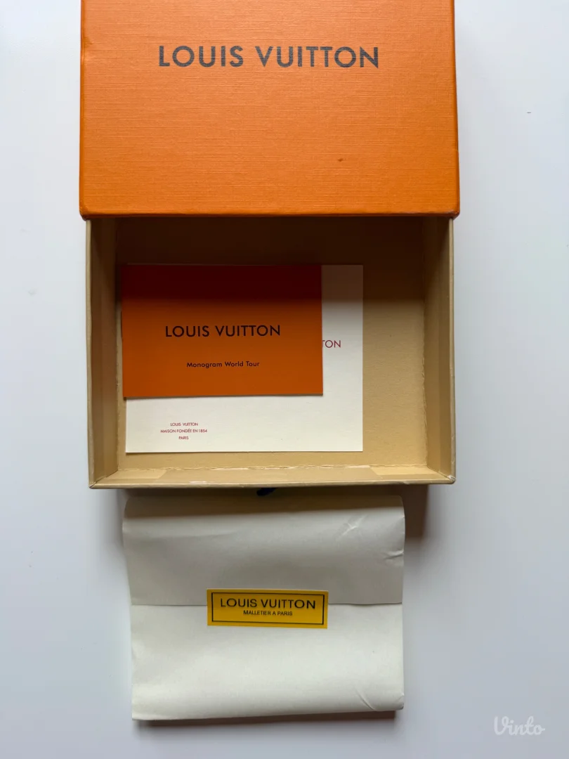 Louis Vuitton Recto Verso card holder