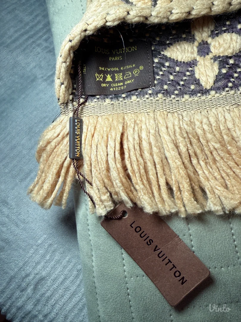 Louis Vuitton šal