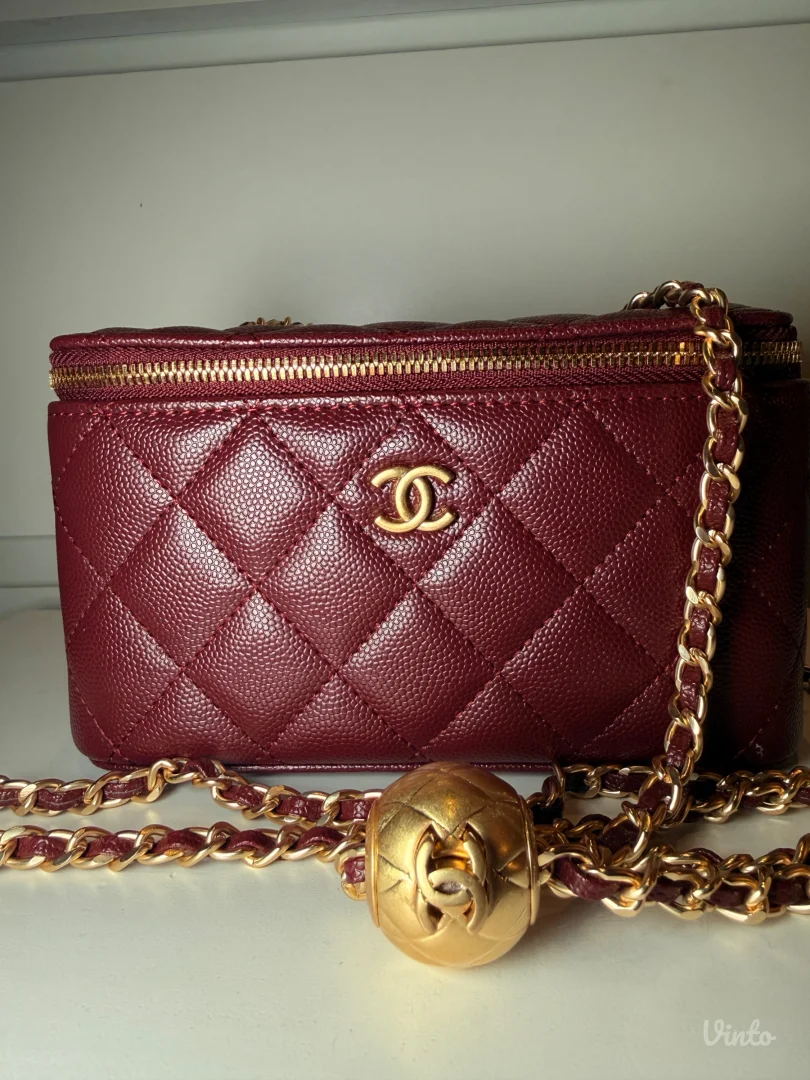 Chanel vanity torbica