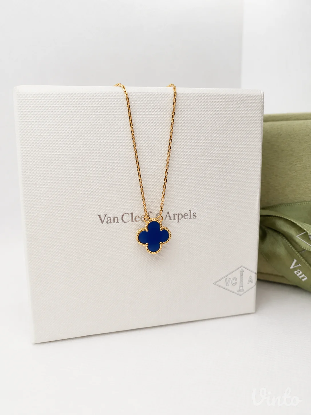 Van Cleef plava ogrlica