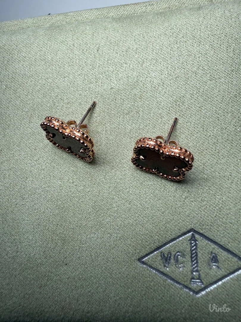 Van Cleef mindjuse sa detelinom