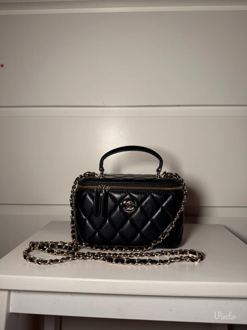 Chanel Vanity torbica