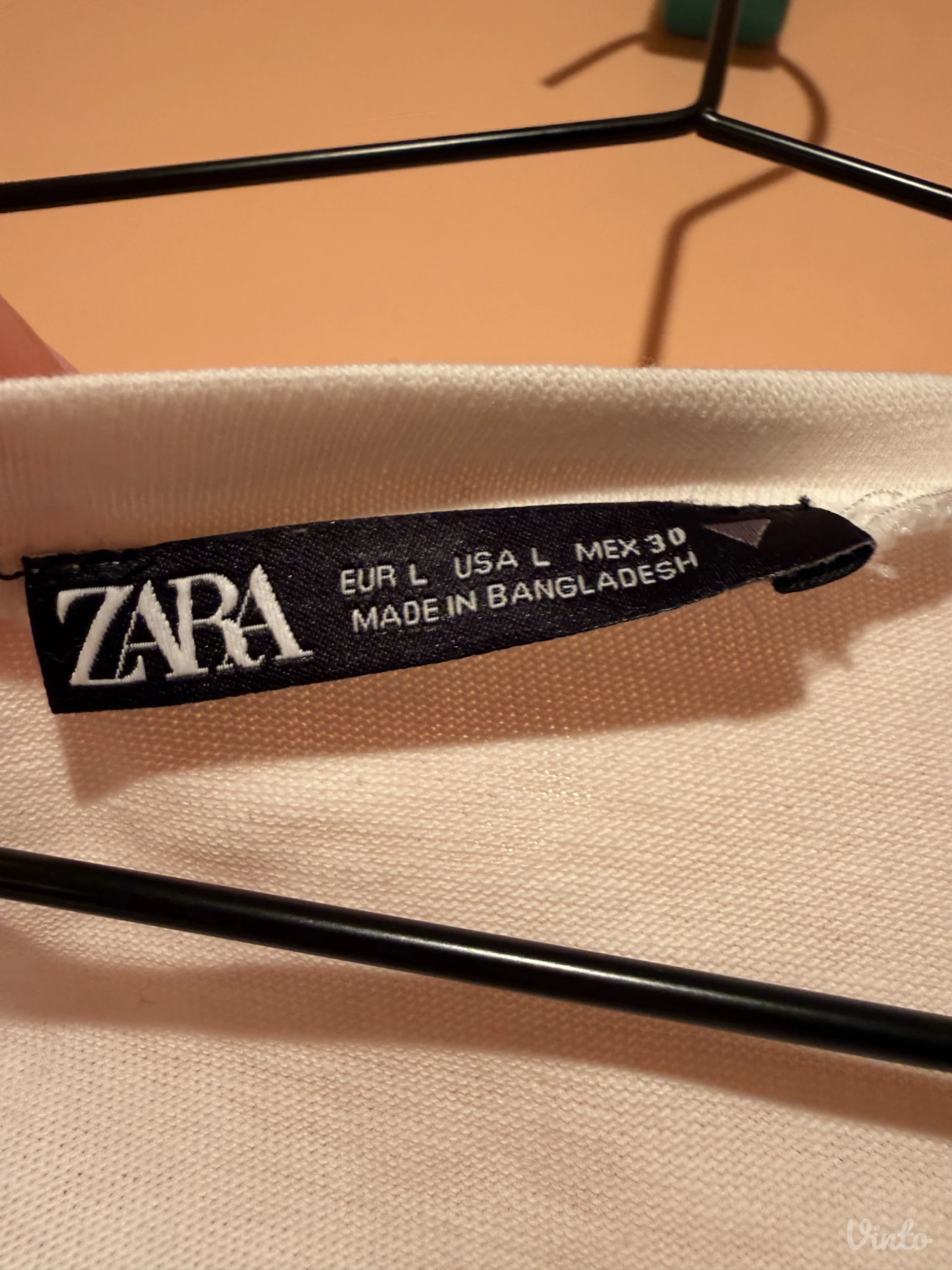 Zara majica (nenosena)