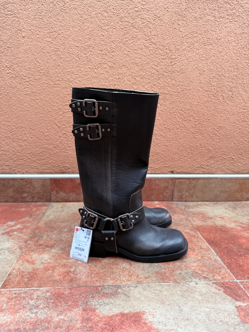 Stradivarius cizme (nove)