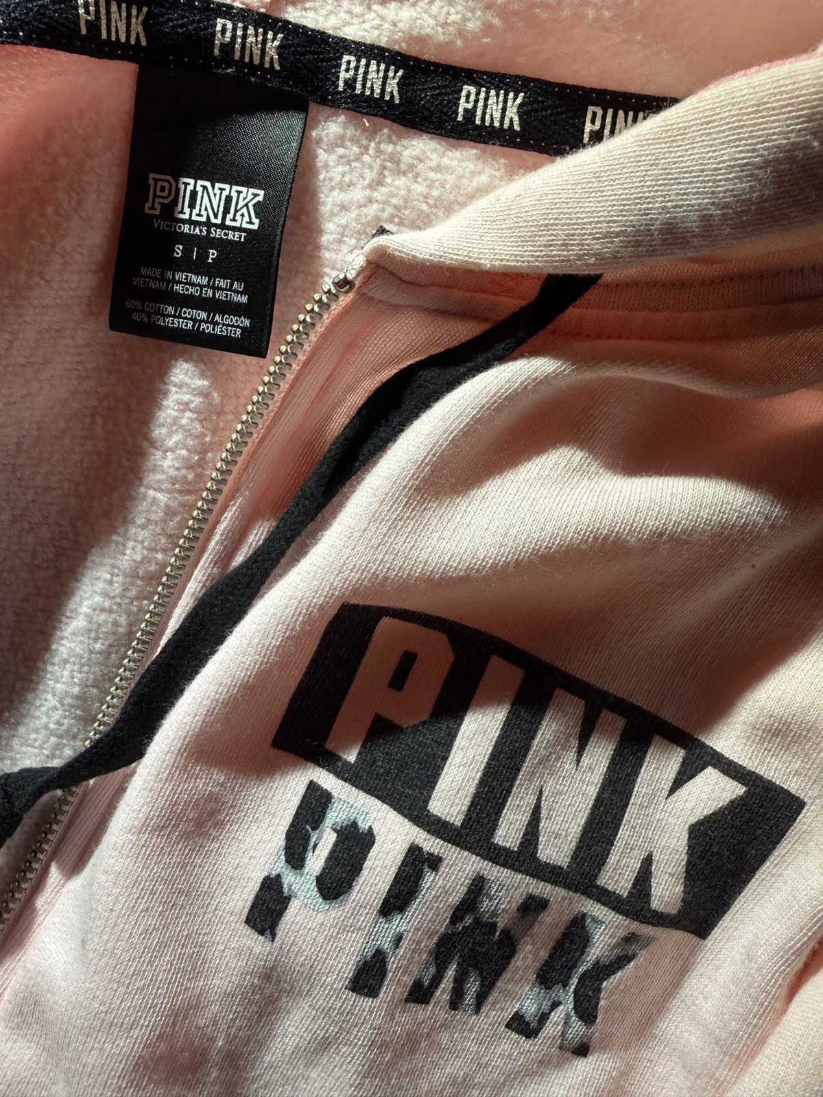 Victoria's Secret Pink duks