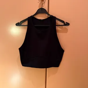 Tezenis crop top (nov)