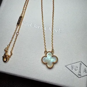 Van Cleef ogrlica sa detelinom