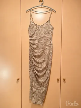 Bershka haljina (nenosena)