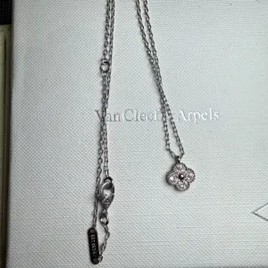 Van Cleef mini ogrlica sa cirkonima