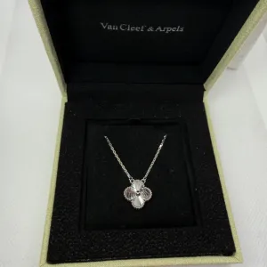 Van Cleef ogrlica sa detelinom