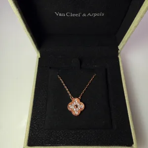 Van Cleef ogrlica sa cirkonima