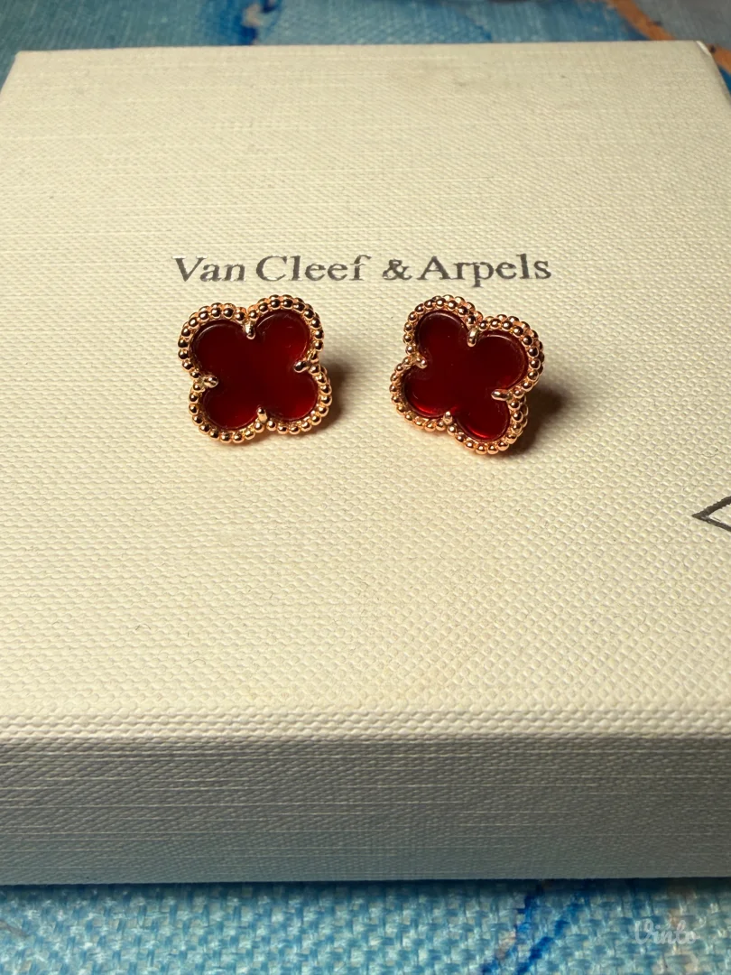 Van Cleef mindjuse sa detelinom