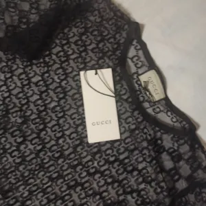 Crni bodi gucci