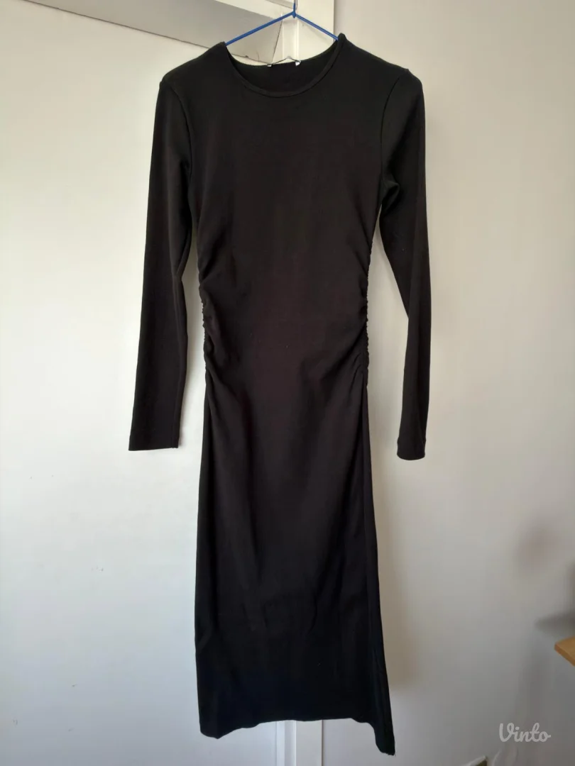 Zara crna haljina - dugi rukavi