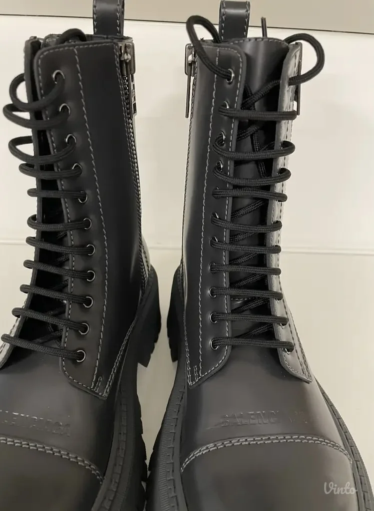 balenciaga cizme