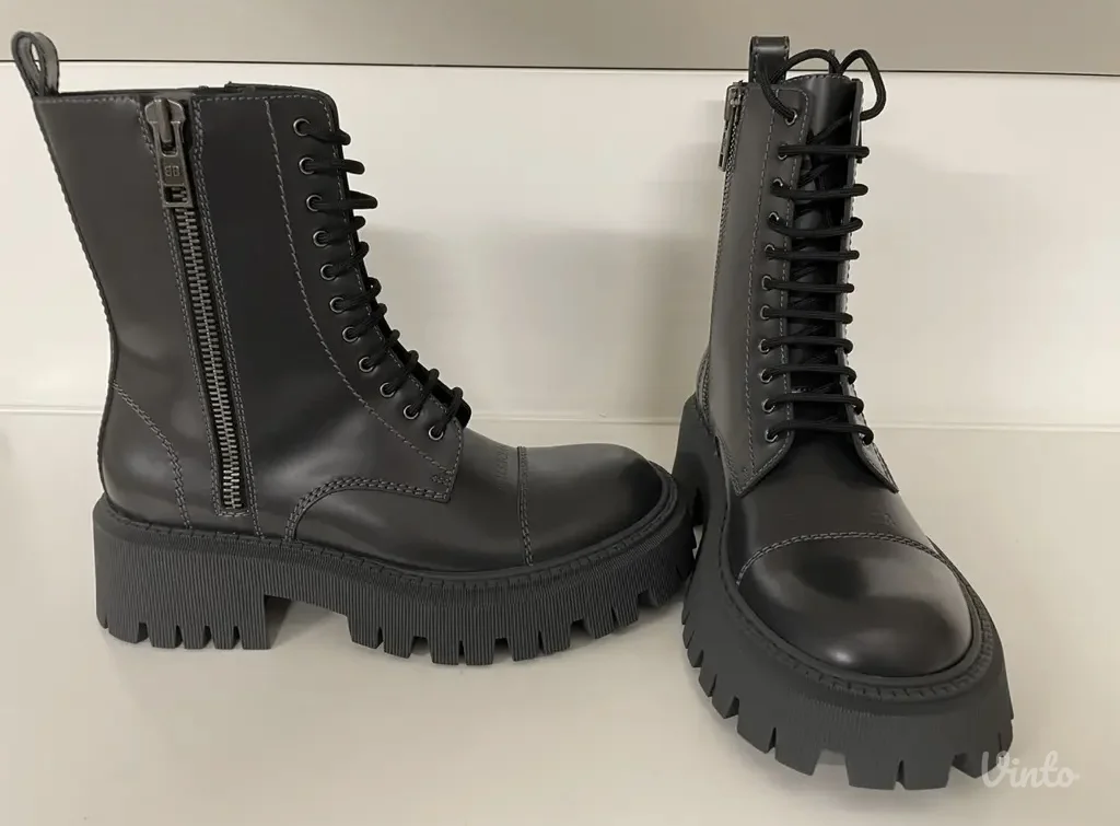 balenciaga cizme