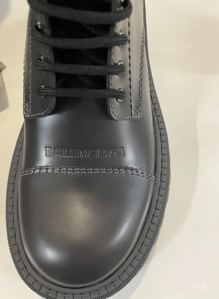 balenciaga cizme