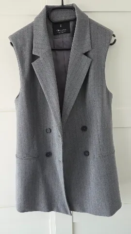 Stradivarius oversize prsluk