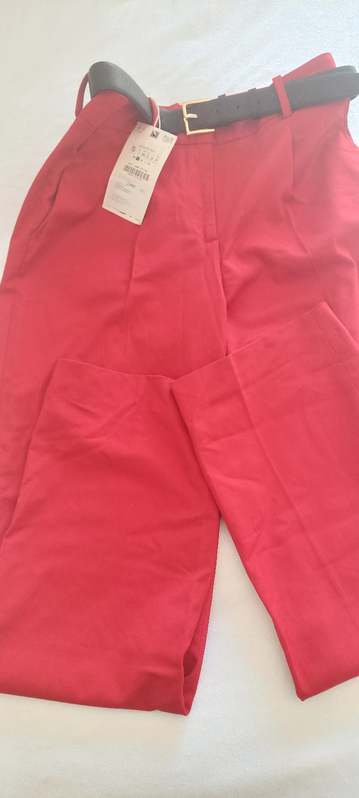 Zara pantalone Novo
