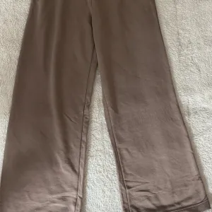 H&M zenska trenerka NOVO