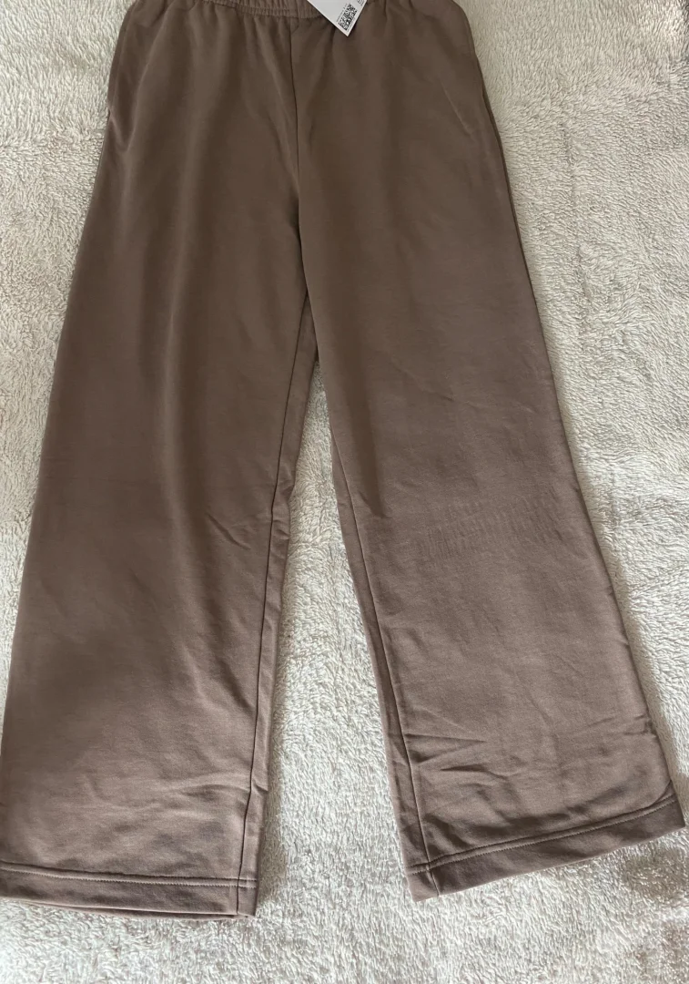 H&M zenska trenerka NOVO