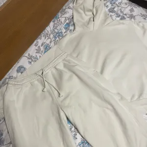 Zara komplet termo trenerka