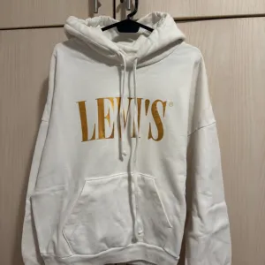 Levis oversized duks
