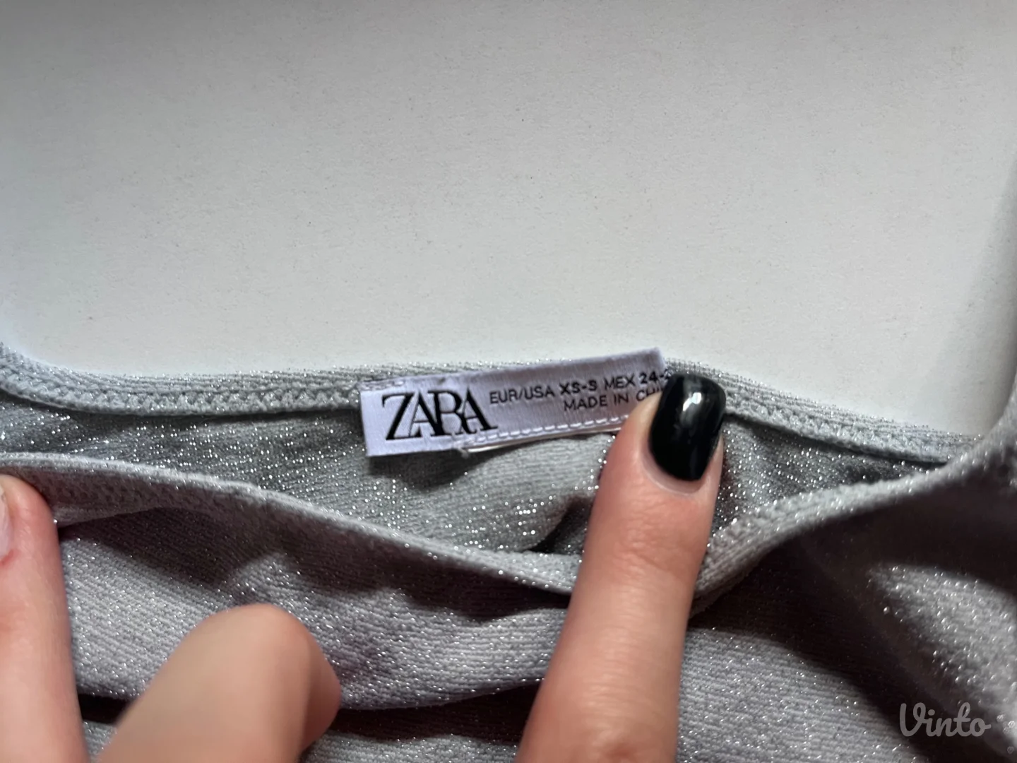 Zara seamless top srebrni