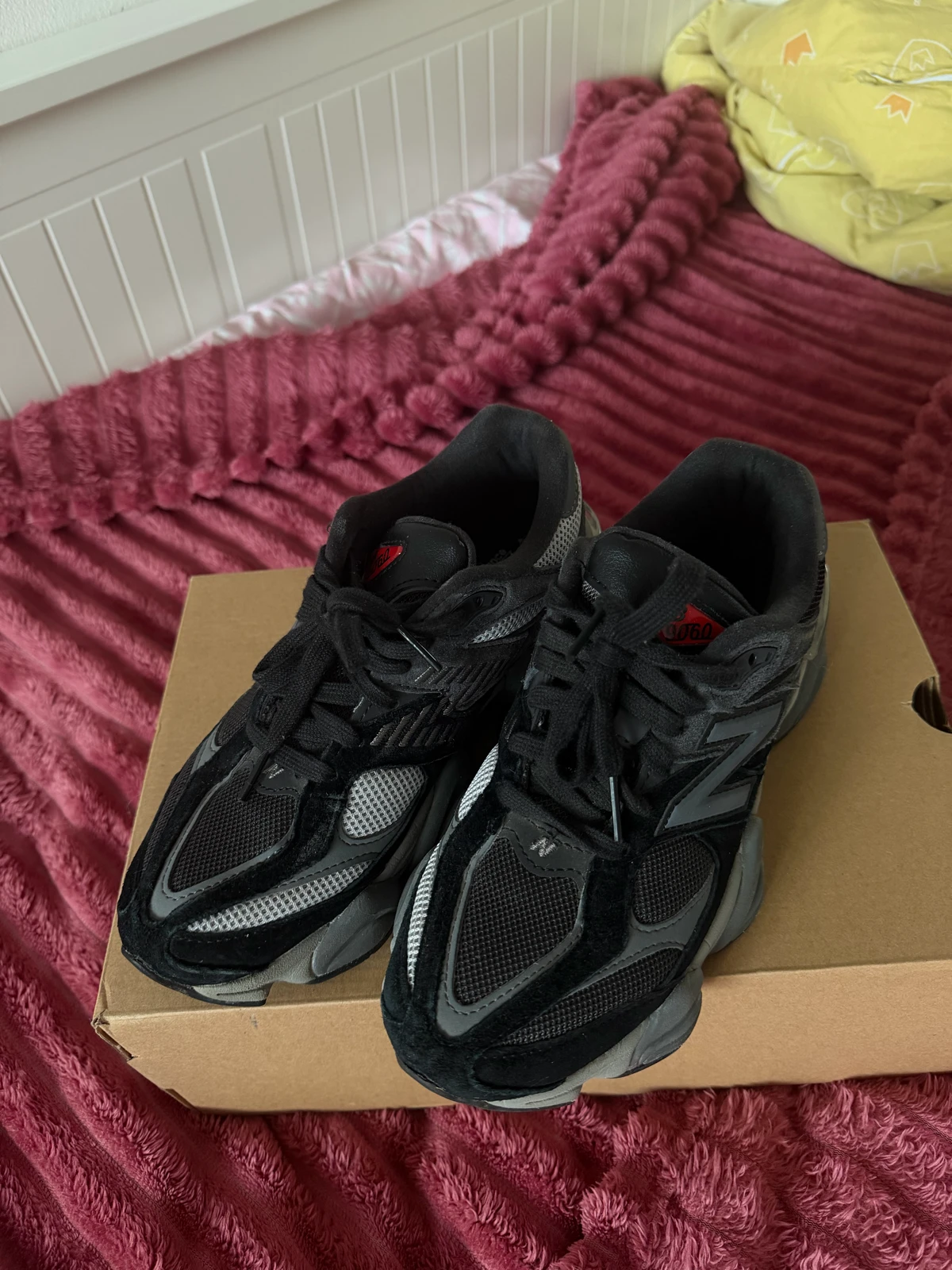 New Balance 9060