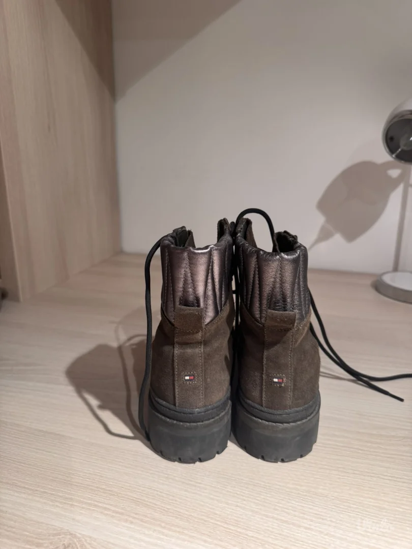 Tommy Hilfiger čizme