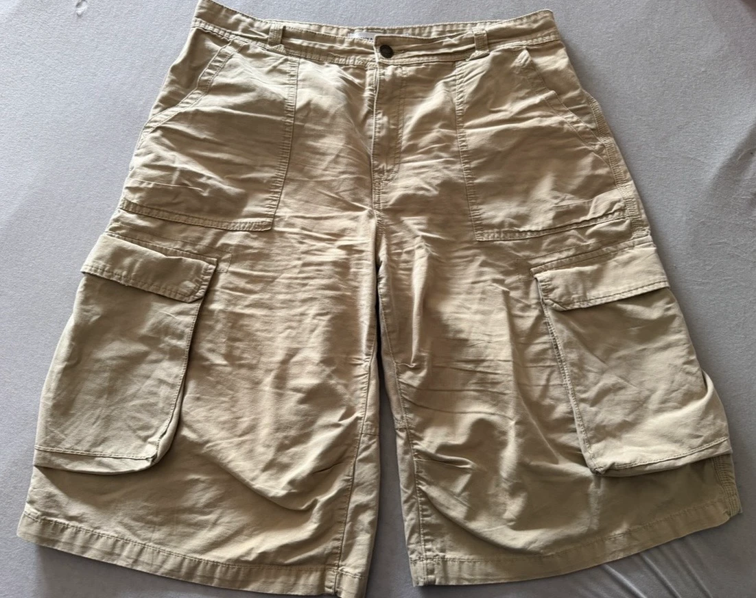 BERSHKA bež bermude/jorts