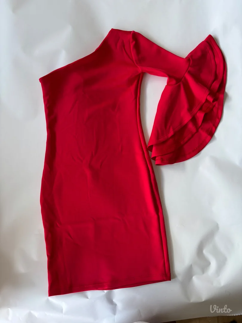 svecana crvena haljina