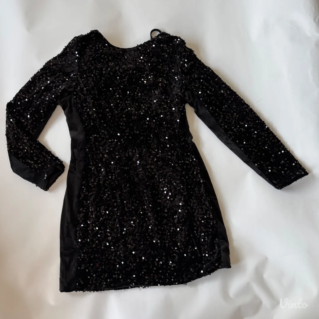 svecana sljokicava haljinica