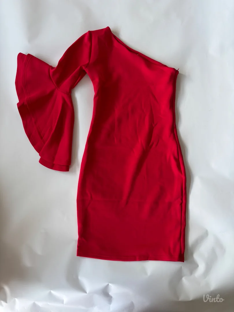 svecana crvena haljina