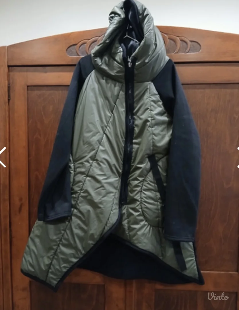 Asimetrična jakna M/L