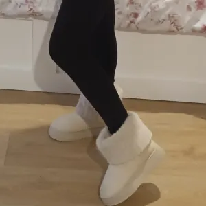 Krznene patofna čizme