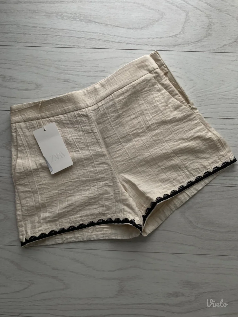 Zara sorc sa etiketom