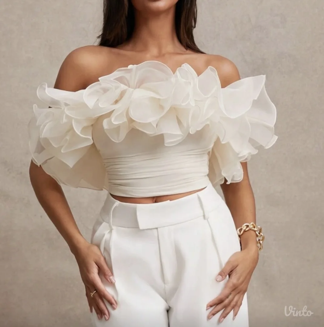 Shein svecani puf top