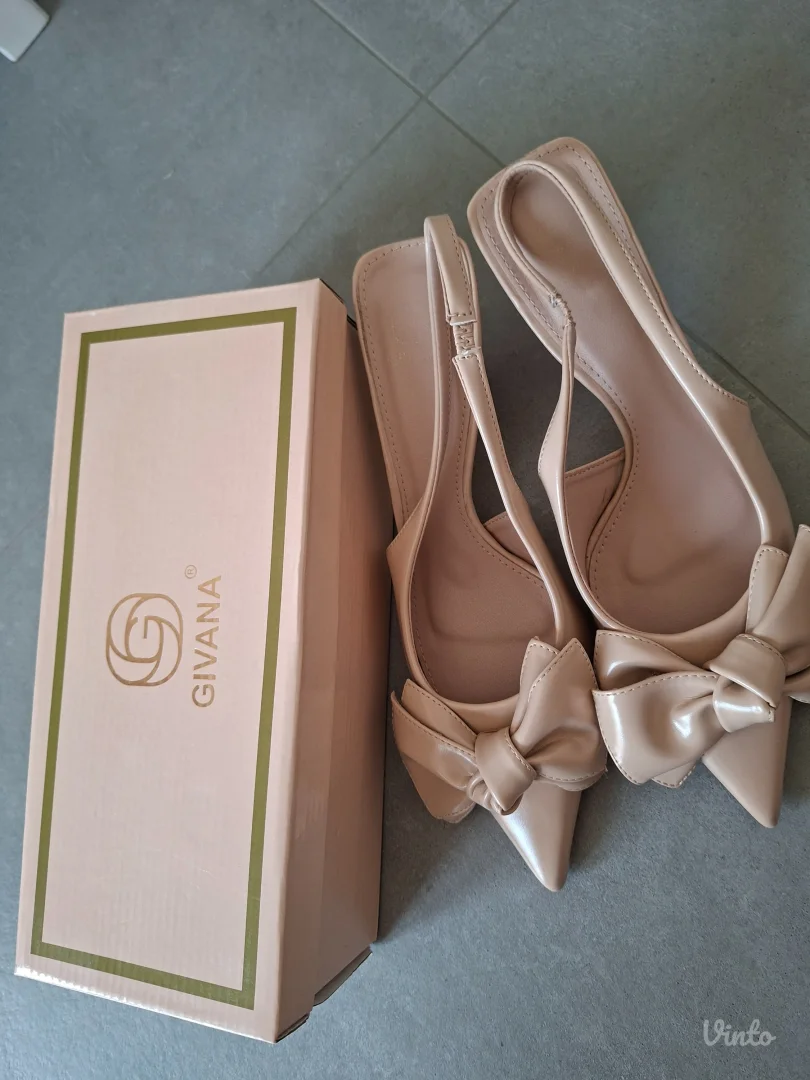 Givana bež sandalete