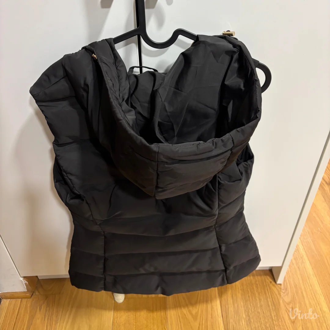 ZARA strukirani prsluk sa kapuljacom