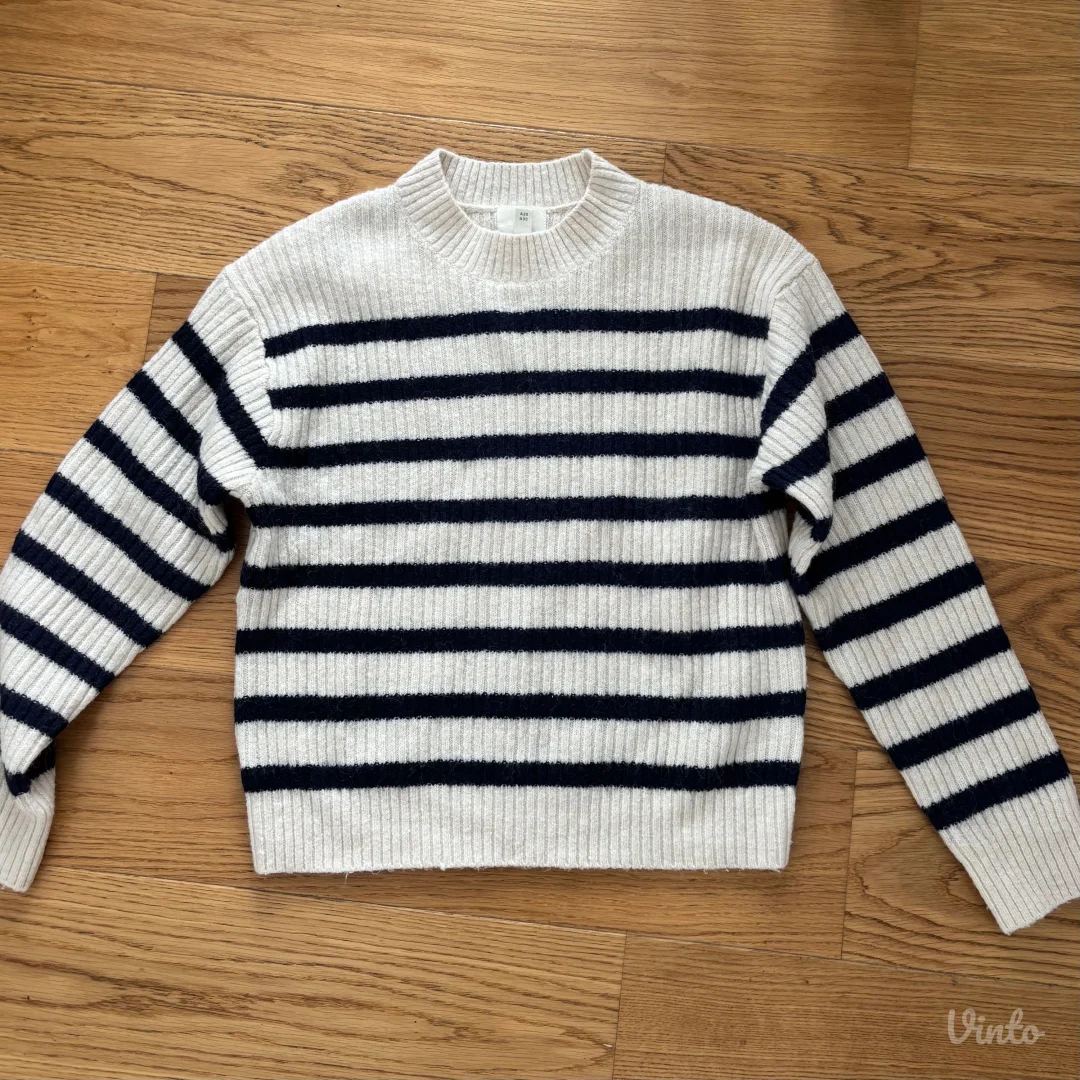 H&M prugasti džemper