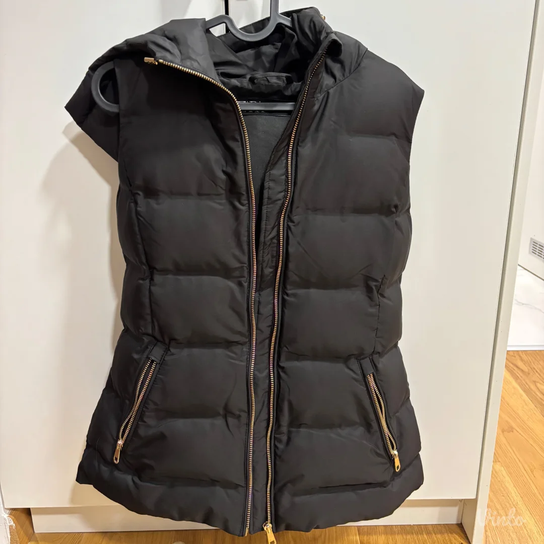 ZARA strukirani prsluk sa kapuljacom