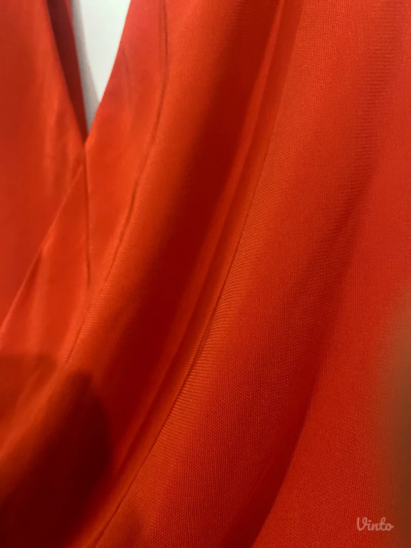 H&M crveni bodi na preklop