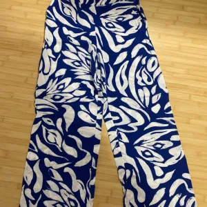 LC WAIKIKI letnje pantalone