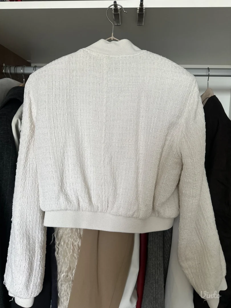 Zara jakne i duksevi